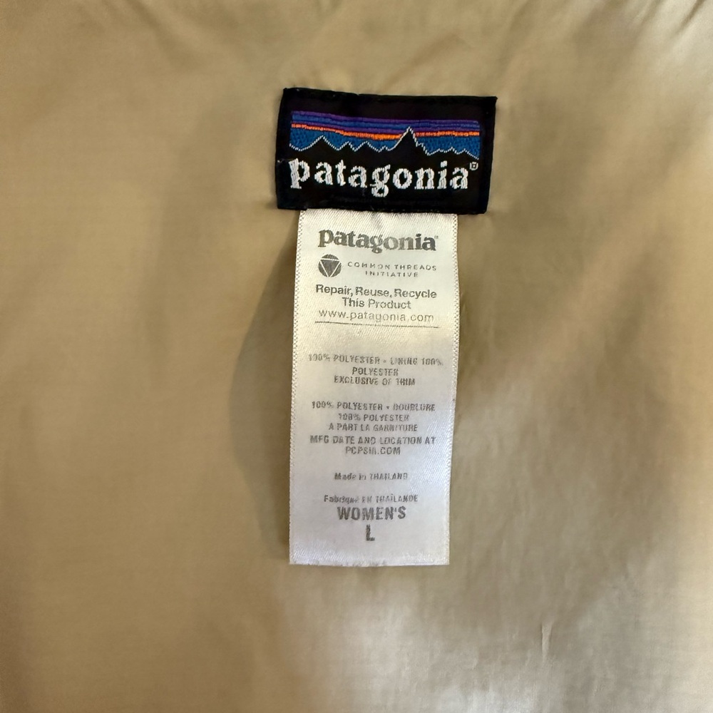 Patagonia women’s size Large Pelange Cozy Cream Textured Jacket - Picture 9 of 9